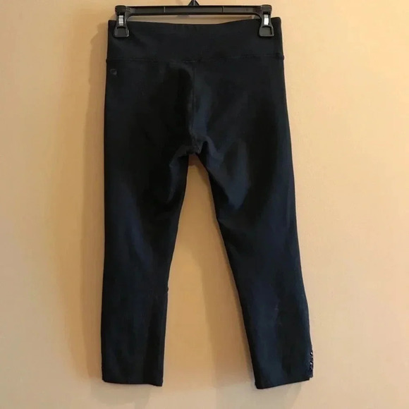 Fabletics Clover Capri Leggings Optical Floral XS - Picture 4 of 9